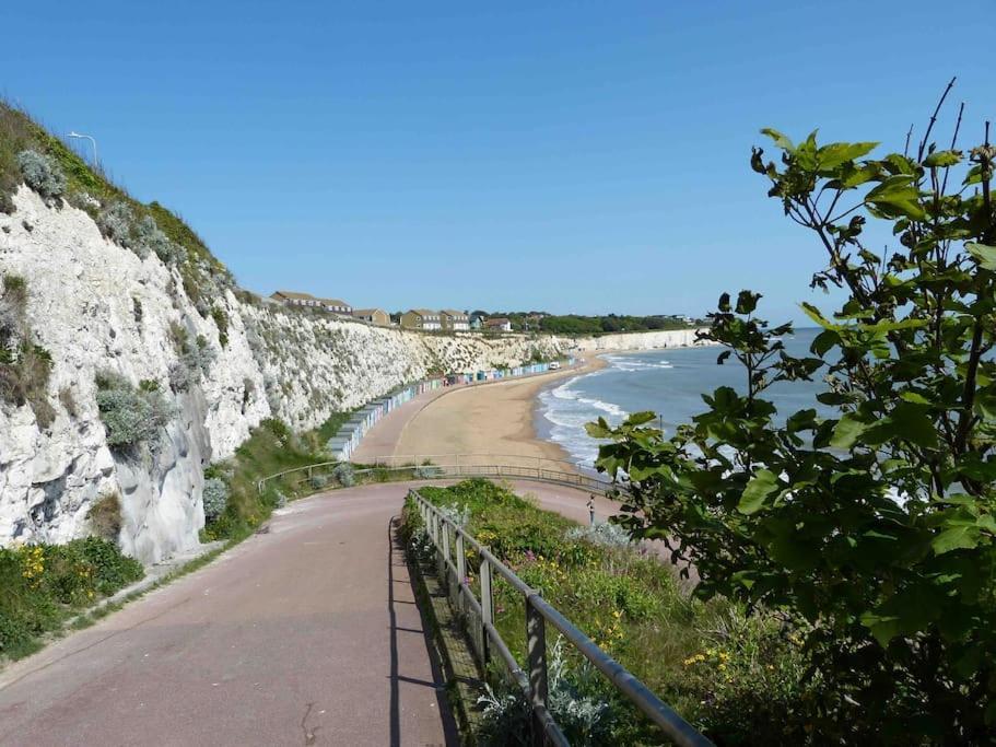 Amazing Sea Views And Much More…. Διαμέρισμα Broadstairs Εξωτερικό φωτογραφία